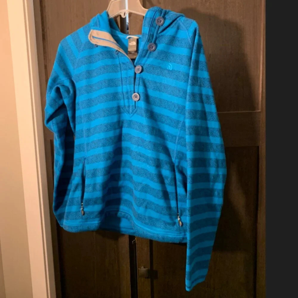 The North Face - Blue/black striped quarter pull-over